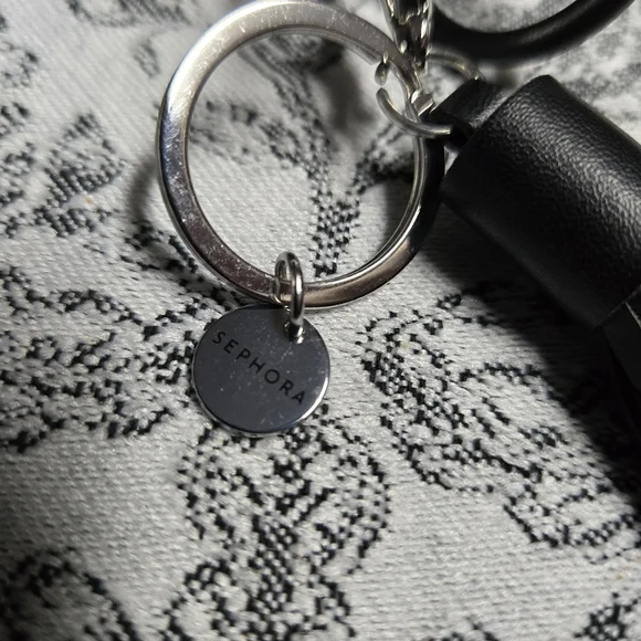 Sephora Black On Black Polka Dot Duffle Travel Carry On Weekender Bag NWOT - Picture 3 of 9